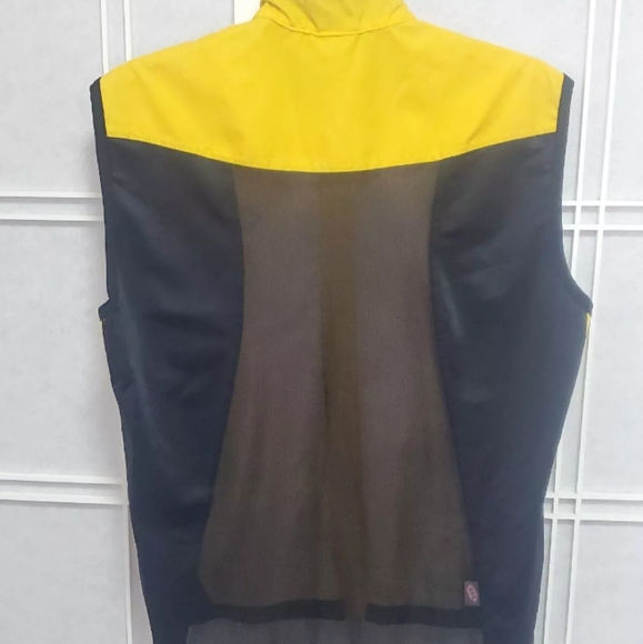 BRIKO Cycling Vest - Picture 4 of 6